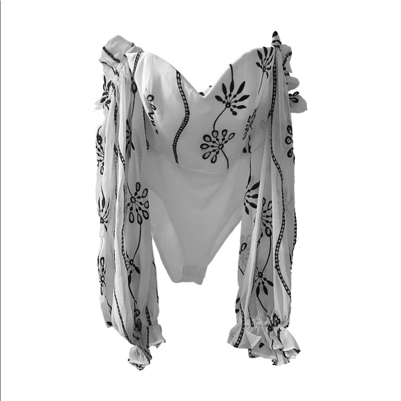 ELYSE Bodysuit - Picture 2 of 2